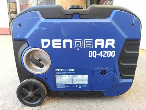 blauer Stromgenerator 4 kW von DENQBAR von Seite